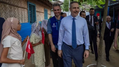 Bakan Fidan mazlumların yanında! Rohingya mülteci kampını ziyaret etti