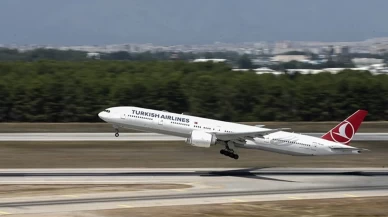 Antalya Havalimanı'nda THY uçağının kanadı radar direğine çarptı