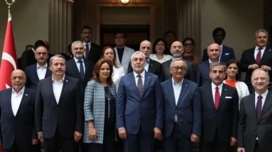 Bakan Işıkhan, Cenevre'de temaslarda bulundu