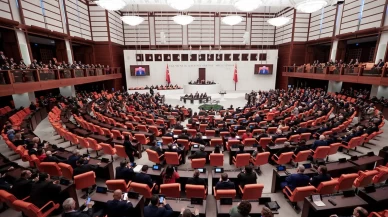 Emniyet teşkilatı ve basına yönelik düzenlemeleri de içeren kanun teklifi TBMM Genel Kurulunda