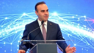 Bakan Kacır, Fransa'da sanayi ve teknoloji iş birliklerini görüştü