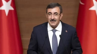 Cevdet Yılmaz, Hamaney için düzenlenen devlet töreni için Tahran’da