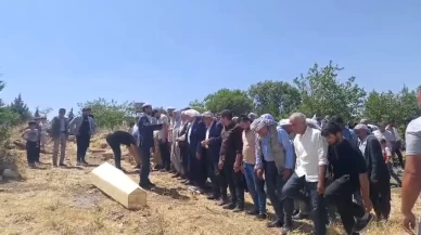 Mardin’de evinde başından vurulmuş bulunan Merve Erbek toprağa verildi