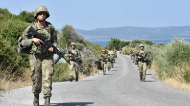 Geleceğin astsubayları Urla’da zorlu eğitimde