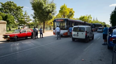 Eskişehir’de belediye otobüsünün çarptığı 7 yaşındaki çocuk yaralandı