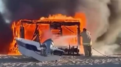 Plajdaki cankurtaran barakası bir anda alev aldı!