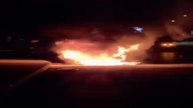 Kağıthane’de gece yarısı dehşeti: Seyir halindeki otomobil alev topuna döndü