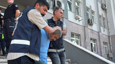 3 çocuğunu dışarı yollayıp eşinin boğazını kesti