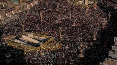 Ali Hamaney son yolculuğuna uğurlandı: İmam Rıza Türbesi'nde defnedildi