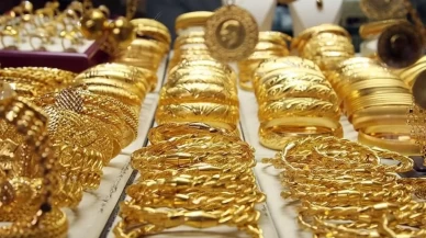 Gram altın güne düşüşle başladı! Piyasaların gözü Fed'de