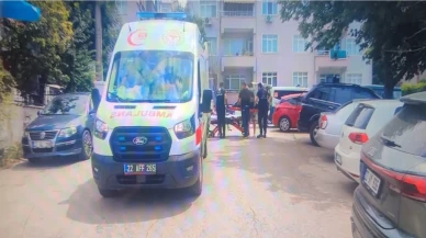 Edirne’nin Keşan ilçesinde yolun karşısına geçerken otomobilin çarptığı yaşlı kadın hayatını kaybetti