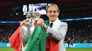 Roberto Mancini, İtalya'ya geri döndü