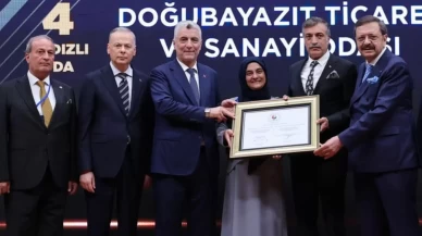 Bakan Bolat: 'Türkiye zorlu konjonktürde bir yıldız gibi parlıyor'