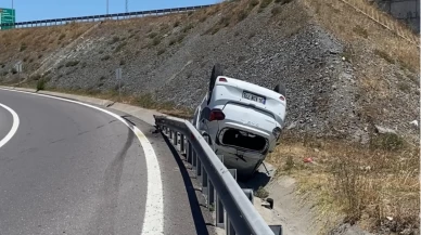 Başakşehir’de kontrolden çıkan otomobil takla attı: 3 kişi yaralandı