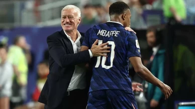 Mbappe'den Deschamps'a duygusal veda