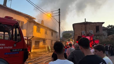 Bursa’da gece saatlerinde yangın