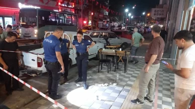 Manisa’da restoran önünde kasklı saldırgan ateş açtı