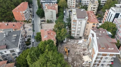 İstanbul'da kentsel dönüşüm hızlandı! 300 metrelik sokakta 13 bina aynı anda yıkılıyor
