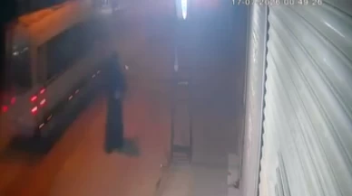 Adana'da 'kara çarşaflı' saldırgan dehşeti: İş yerine kurşun yağdırdı