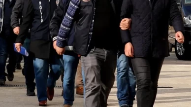 81 ilde dev göç operasyonu! 427 bin kişi denetlendi, 25 organizatör ve 355 düzensiz göçmen yakalandı