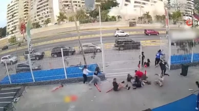 Venezuela'da depremin dehşeti kamerada! İnsanlar ayakta duramadı