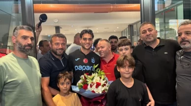 Aral Şimşir transferi tamamlandı, Trabzon'da formayı giydi