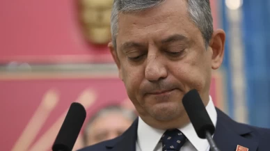 Özgür Özel'in ısrarla aradığı Büyükşehir Belediye Başkanı; hem telefonlara çıkmadı hem de engelledi. İşte o başkan...