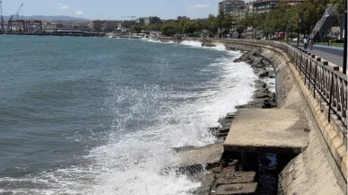 Poyraz Marmara’yı vurdu: 9 gemi açıkta, 4 ilçede deniz yasağı