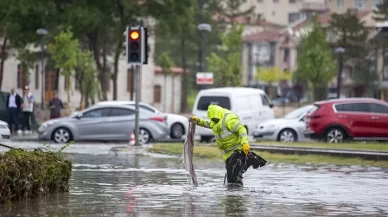 Meteoroloji'den turuncu alarm! Çok kuvvetli yağış geliyor