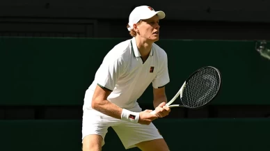 Jannik Sinner Wimbledon'da çeyrek finale yükseldi!