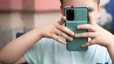 Okullarda cep telefonu dönemi sona eriyor