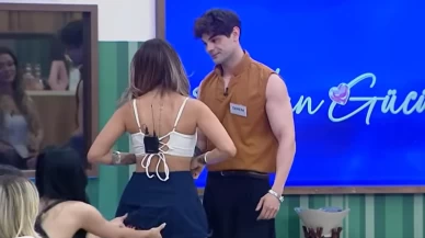 AŞKIN GÜCÜ 49. BÖLÜMDE SÜRPRİZ! Yeni aday Ekrem geldi, Censın'ı dansa kaldırdı! Aleyna ve Beyza gerilimi