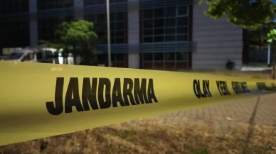 Babasını katledip parçalarını tuvalete gömdü