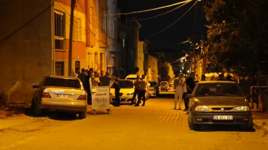 Eskişehir’de komşu iki ailenin kavgasında 1’i polis 11 kişi yaralandı
