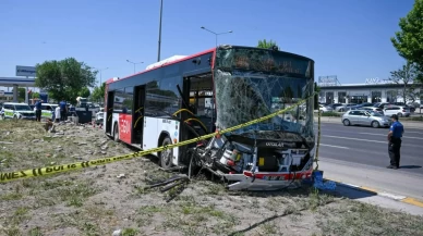Belediye otobüsü kazasında yeni görüntü! Ezilmekten kıl payı kurtuldu
