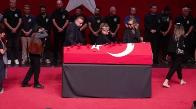 Türk tiyatrosu usta ismi Zihni Göktay'a veda: Harbiye'de duygusal tören