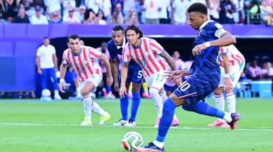 Fransa, Paraguay'ı tek golle geçti!