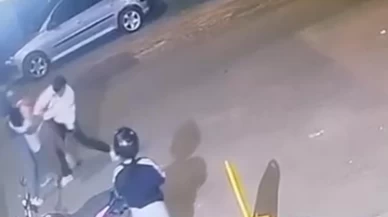 Çorlu’da husumetlilerin bıçaklı kavgası kamerada