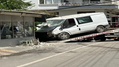 Osmaniye’de feci kaza: Kıraathaneye dalan minibüs bir can aldı