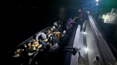 İzmir açıklarında operasyon: 93 düzensiz göçmen yakalandı