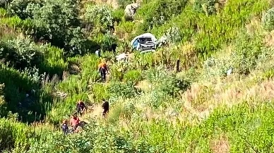 Manavgat’ta kamyonet 150 metrelik uçuruma yuvarlandı