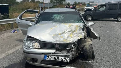 Edirne'de iki araç çarpıştı: 6 yaralı