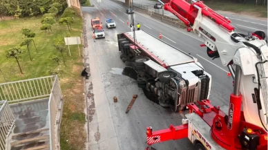 D-100’de devrilen TIR trafiği aksattı