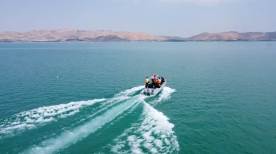 Elazığ'da Hazar Gölü'nün altında tarihi keşif!