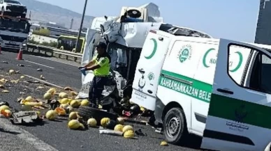 Ankara'da kamyonet kamyona çarptı