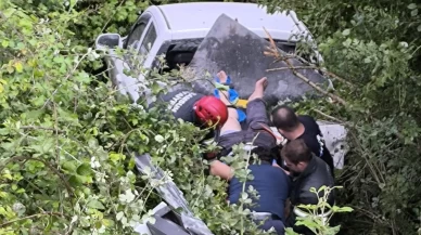 Terme’de otomobil araziye yuvarlandı: 1 yaralı