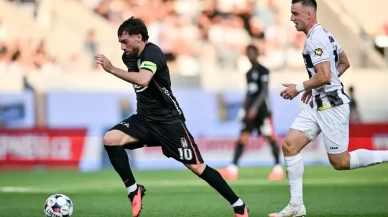 Beşiktaş turlamak için sahada