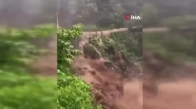 Giresun'da sağanak dereleri taşırdı: Yollar su altında kaldı