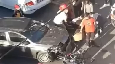 Ümraniye’de motosiklet otomobile çarptı: 1 yaralı