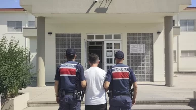 Kuru otları yakarken suçüstü yakalandı